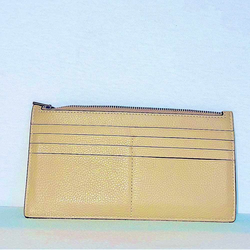 Women’s Coach wallet